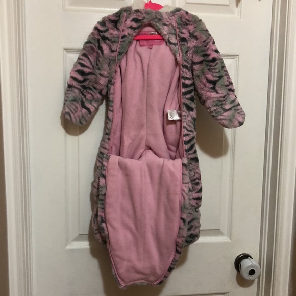 One piece baby girl snowsuit - Picture 3 of 3